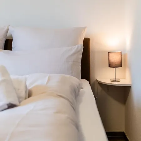 Moevennest * Ringsberg